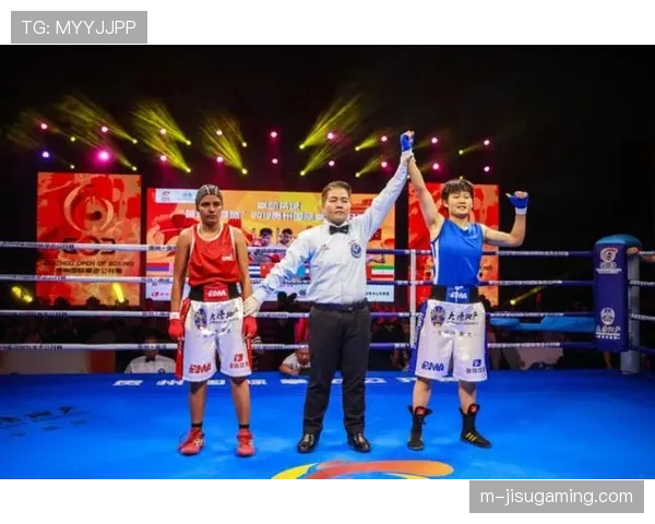 全国锦标赛选手高起立不敌名将何君君，初生牛犊气势获肯定